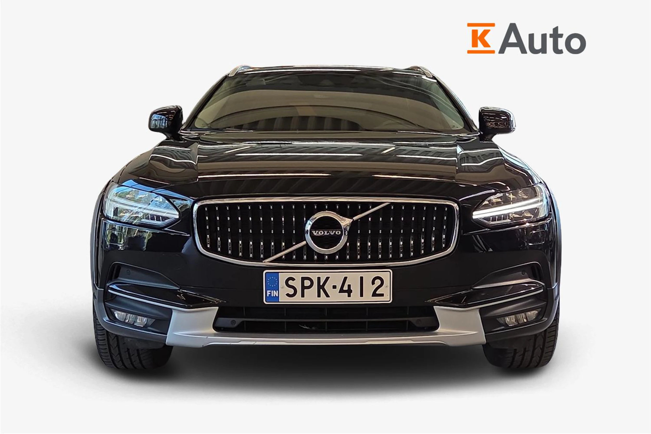 Musta Volvo V90 Cross Country 2018 kuva 4.