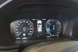 Musta Volvo V90 Cross Country 2018 kuva 13.