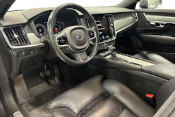 harmaa Volvo V90 Cross Country 2020 kuva 8.
