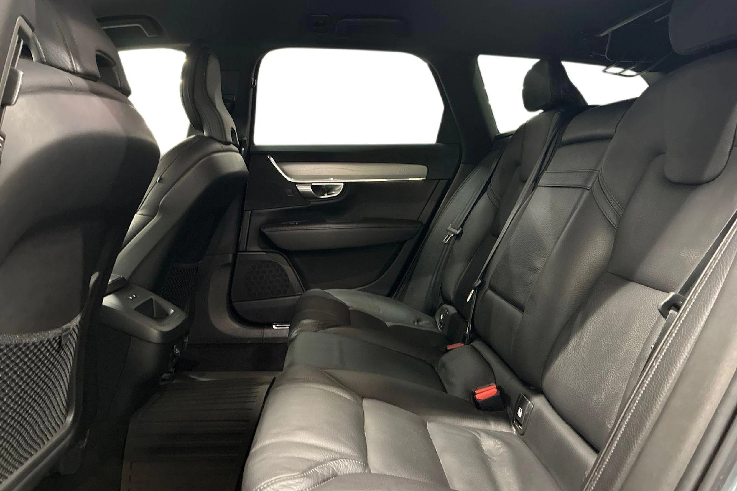 harmaa Volvo V90 Cross Country 2020 kuva 11.