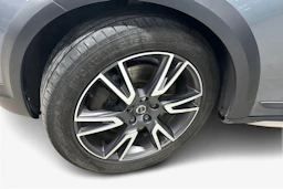 harmaa Volvo V90 Cross Country 2020 kuva 12.
