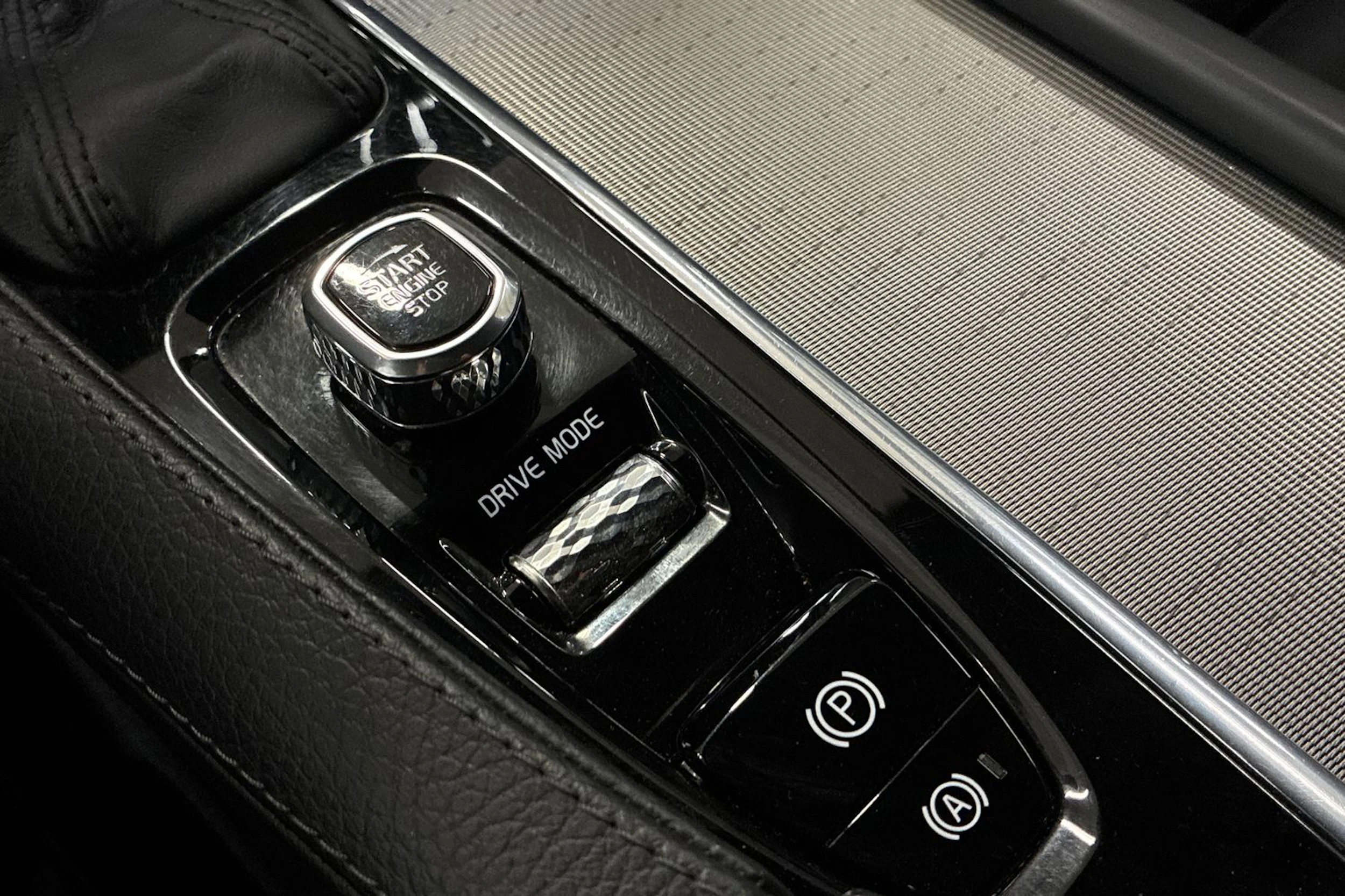 harmaa Volvo V90 Cross Country 2020 kuva 22.