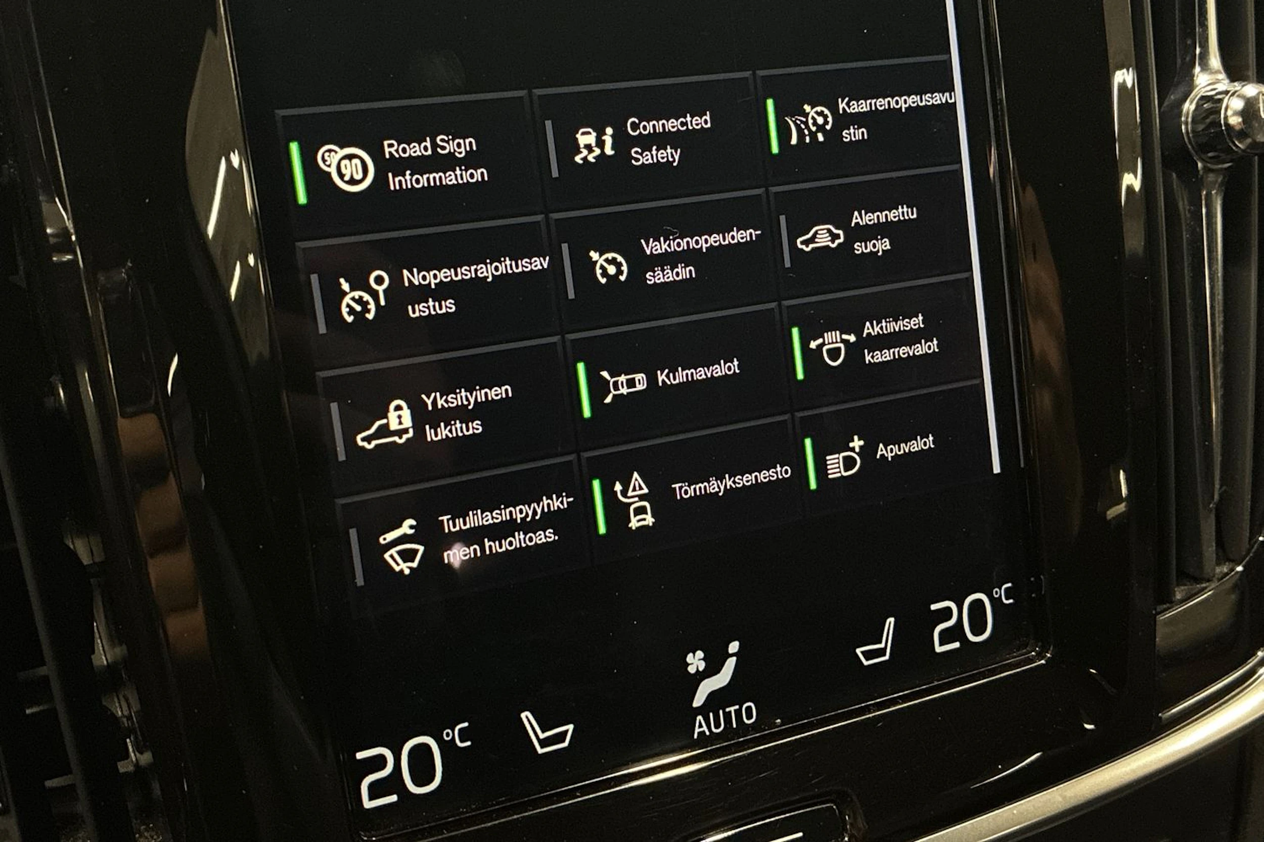 harmaa Volvo V90 Cross Country 2020 kuva 27.