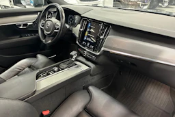 harmaa Volvo V90 Cross Country 2020 kuva 32.