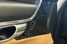 met. valkoinen Volvo V90 Cross Country 2019 kuva 4.
