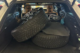 met. valkoinen Volvo V90 Cross Country 2019 kuva 9.