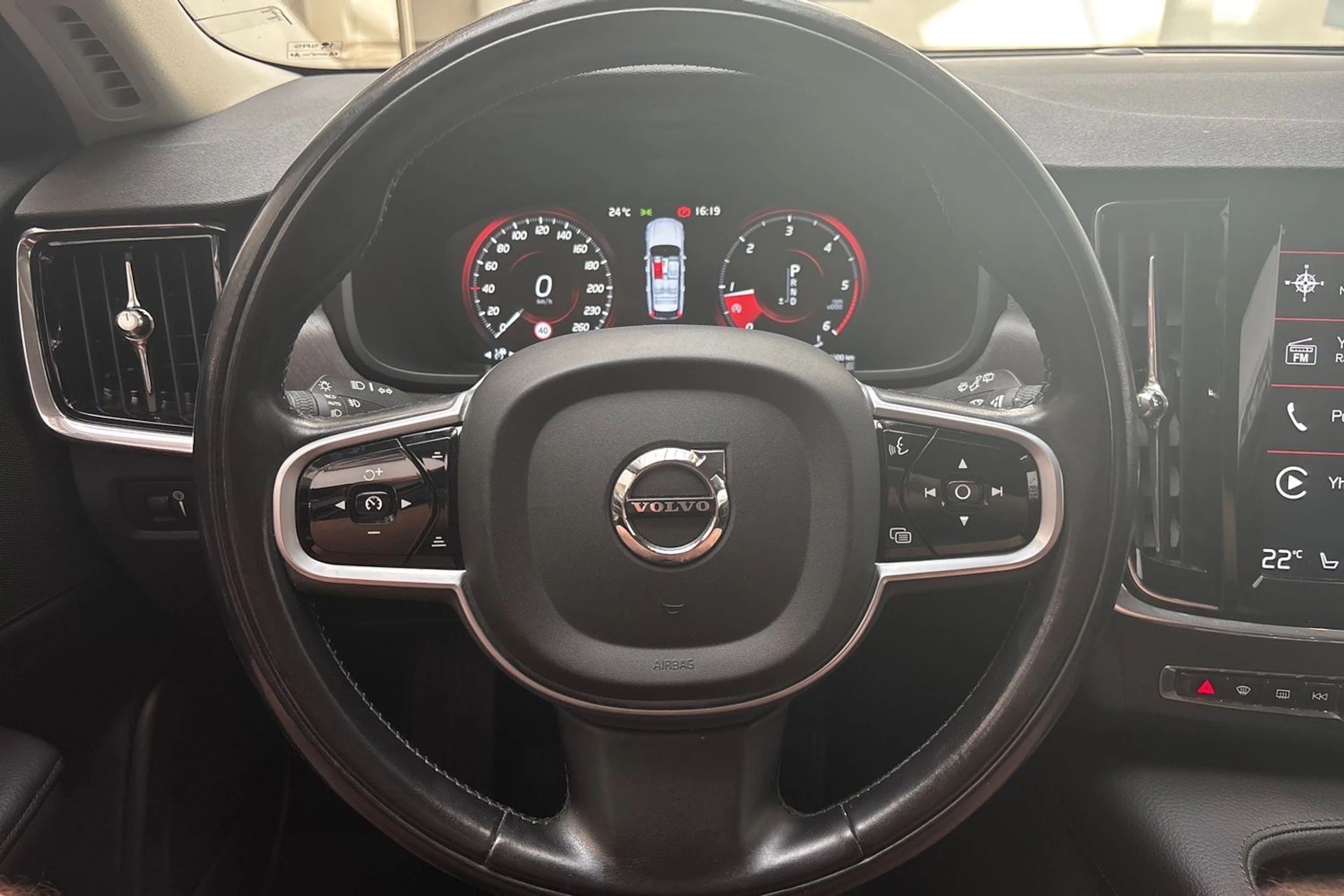 ruskea (beige) Volvo V90 Cross Country 2019 kuva 18.