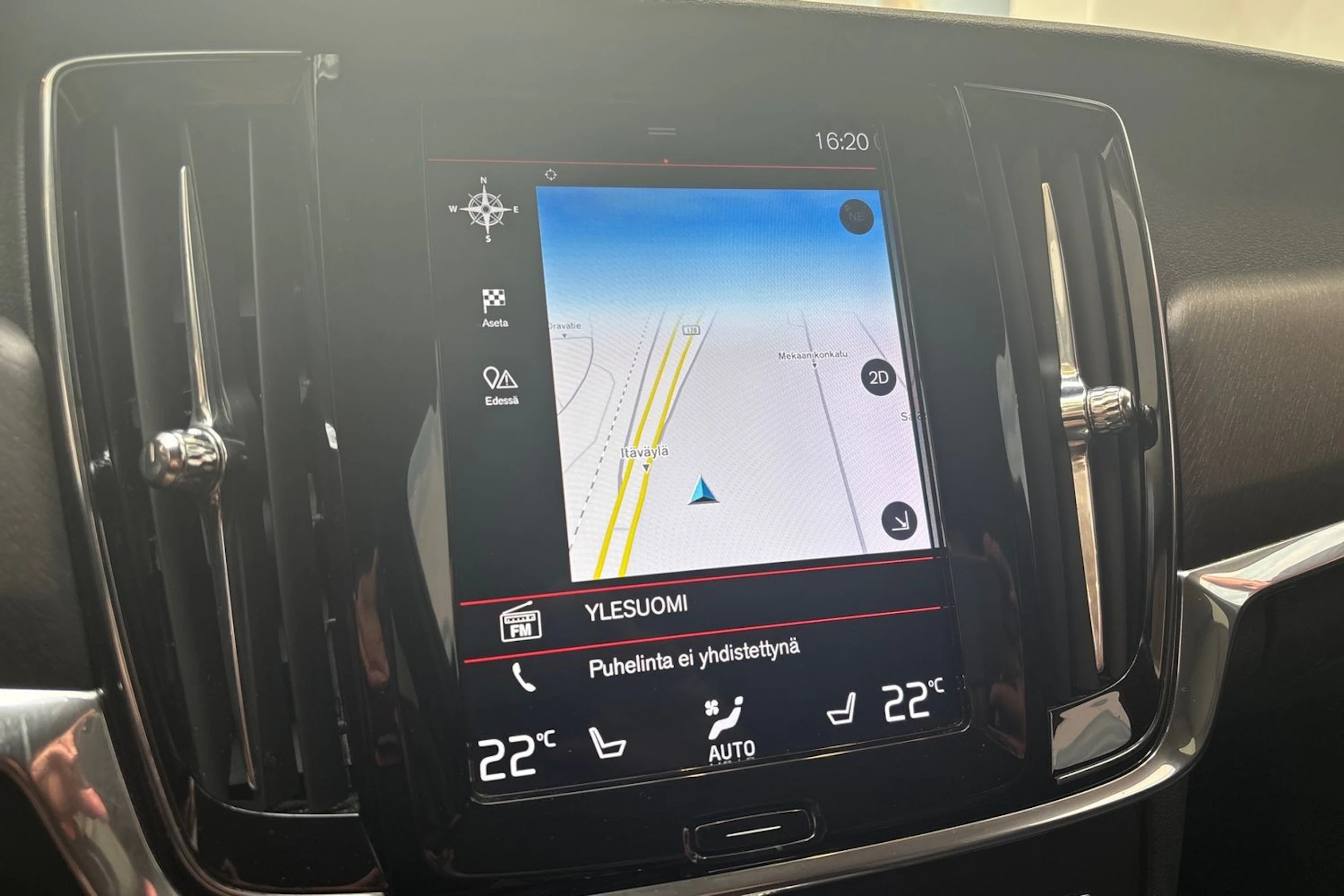 ruskea (beige) Volvo V90 Cross Country 2019 kuva 21.