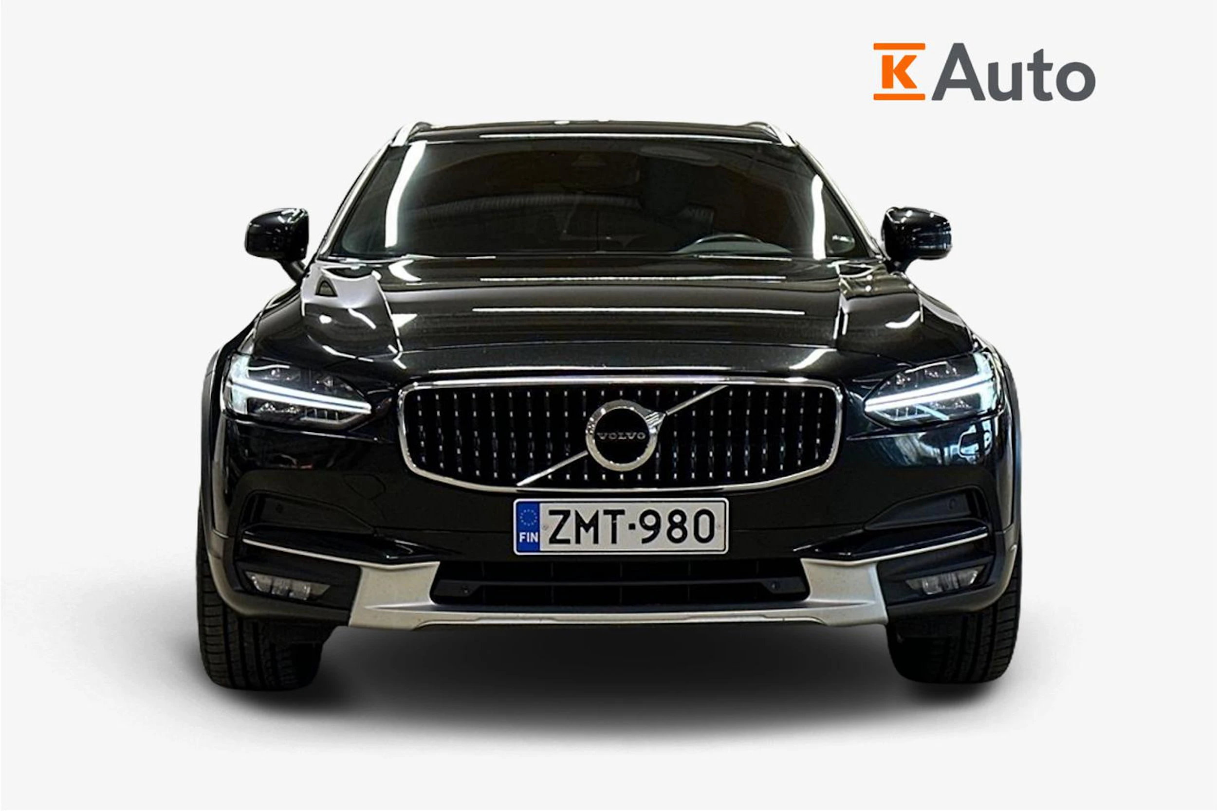 Musta Volvo V90 Cross Country 2019 kuva 4.