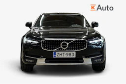 Musta Volvo V90 Cross Country 2019 kuva 4.
