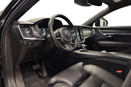 Musta Volvo V90 Cross Country 2019 kuva 6.
