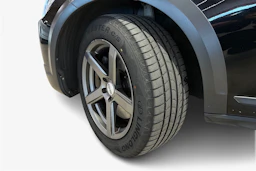 Musta Volvo V90 Cross Country 2019 kuva 9.