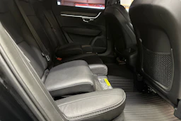 Musta Volvo V90 Cross Country 2019 kuva 11.