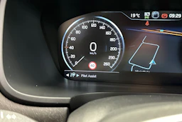 Musta Volvo V90 Cross Country 2019 kuva 20.