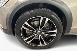 harmaa Volvo V90 Cross Country 2021 kuva 11.