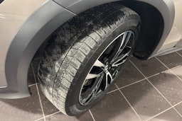 harmaa Volvo V90 Cross Country 2021 kuva 13.