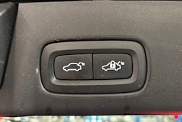 harmaa Volvo V90 Cross Country 2021 kuva 15.