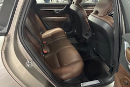 harmaa Volvo V90 Cross Country 2021 kuva 16.