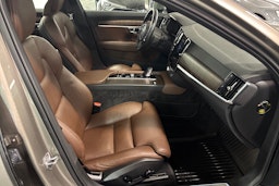 harmaa Volvo V90 Cross Country 2021 kuva 17.