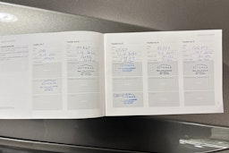 harmaa Volvo V90 Cross Country 2021 kuva 32.