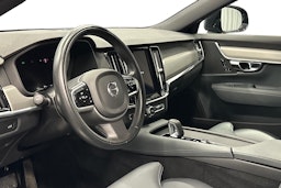 musta Volvo V90 Cross Country 2022 kuva 10.
