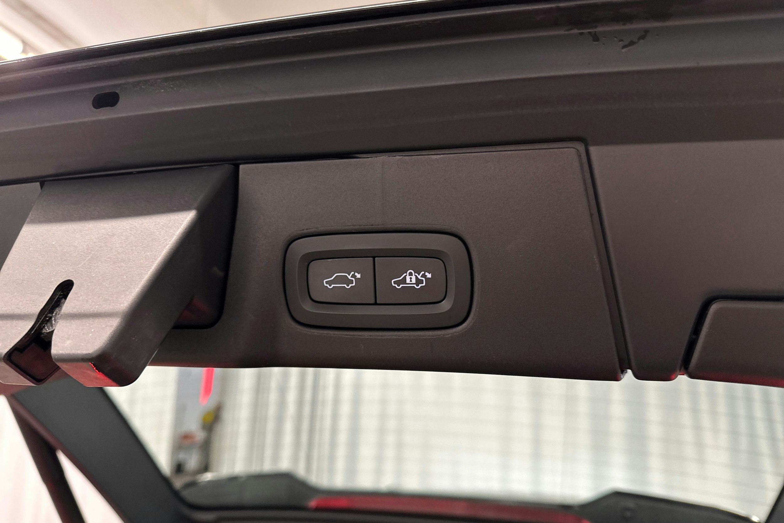 musta Volvo V90 Cross Country 2022 kuva 30.