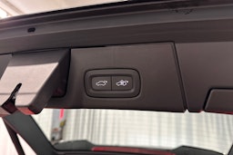 musta Volvo V90 Cross Country 2022 kuva 30.