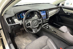 valkoinen Volvo V90 Cross Country 2022 kuva 3.
