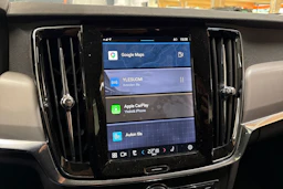 valkoinen Volvo V90 Cross Country 2022 kuva 6.