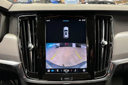 valkoinen Volvo V90 Cross Country 2022 kuva 17.