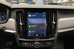valkoinen Volvo V90 Cross Country 2022 kuva 20.