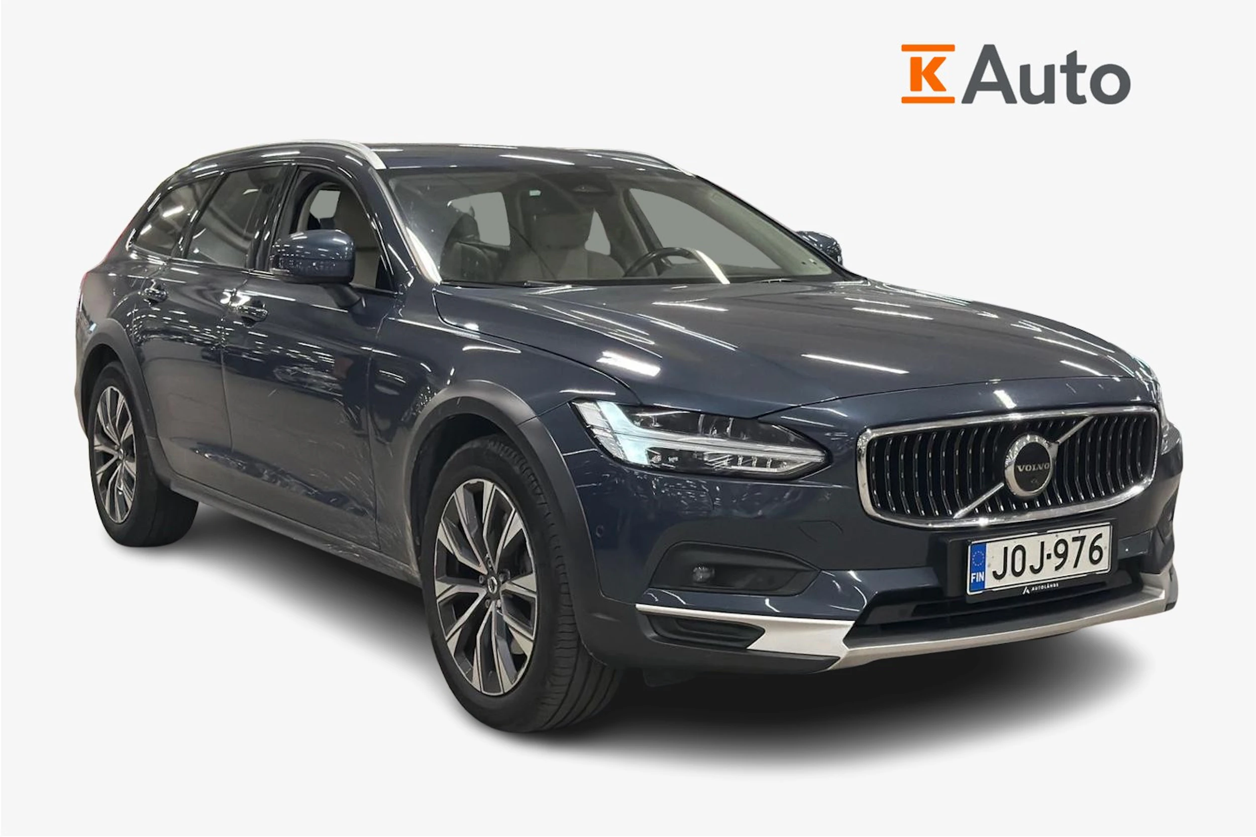 sininen Volvo V90 Cross Country 2023 kuva 1.
