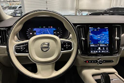 sininen Volvo V90 Cross Country 2023 kuva 11.