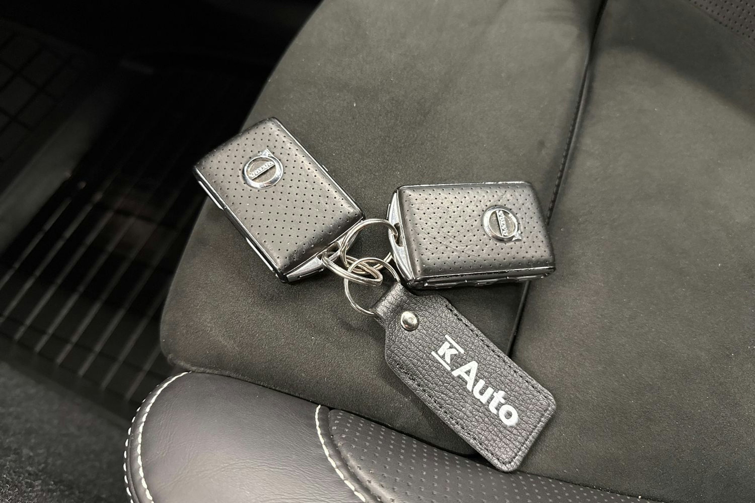 valkoinen Volvo XC40 2018 kuva 30.