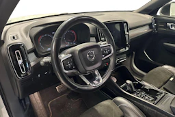 valkoinen Volvo XC40 2018 kuva 3.