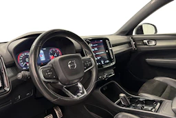 valkoinen Volvo XC40 2018 kuva 6.