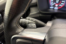 valkoinen Volvo XC40 2018 kuva 17.