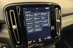 valkoinen Volvo XC40 2018 kuva 27.