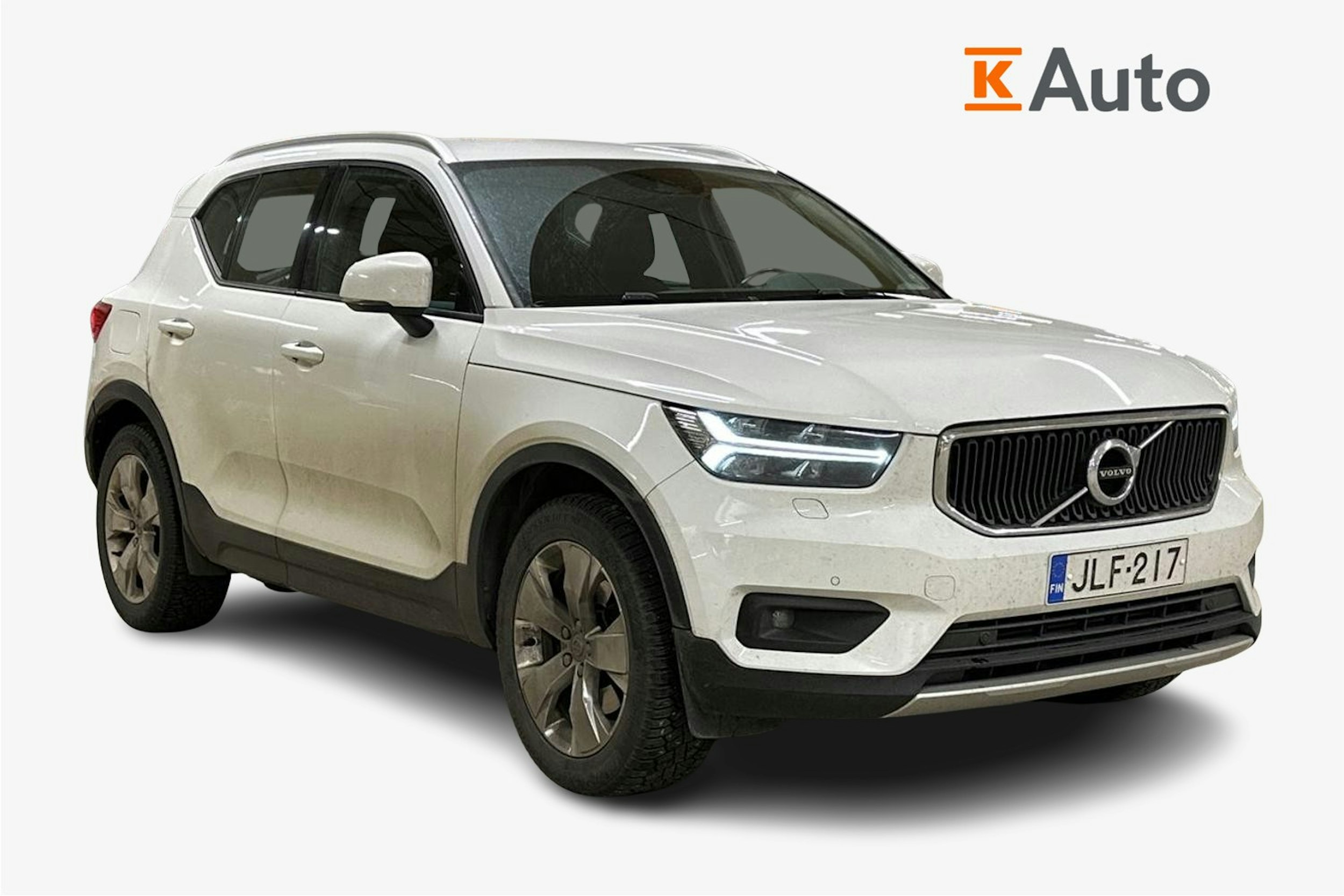 valkoinen Volvo XC40 2018 kuva 1.