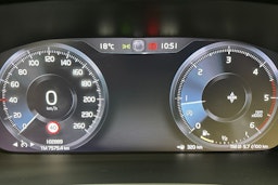 valkoinen Volvo XC40 2019 kuva 17.