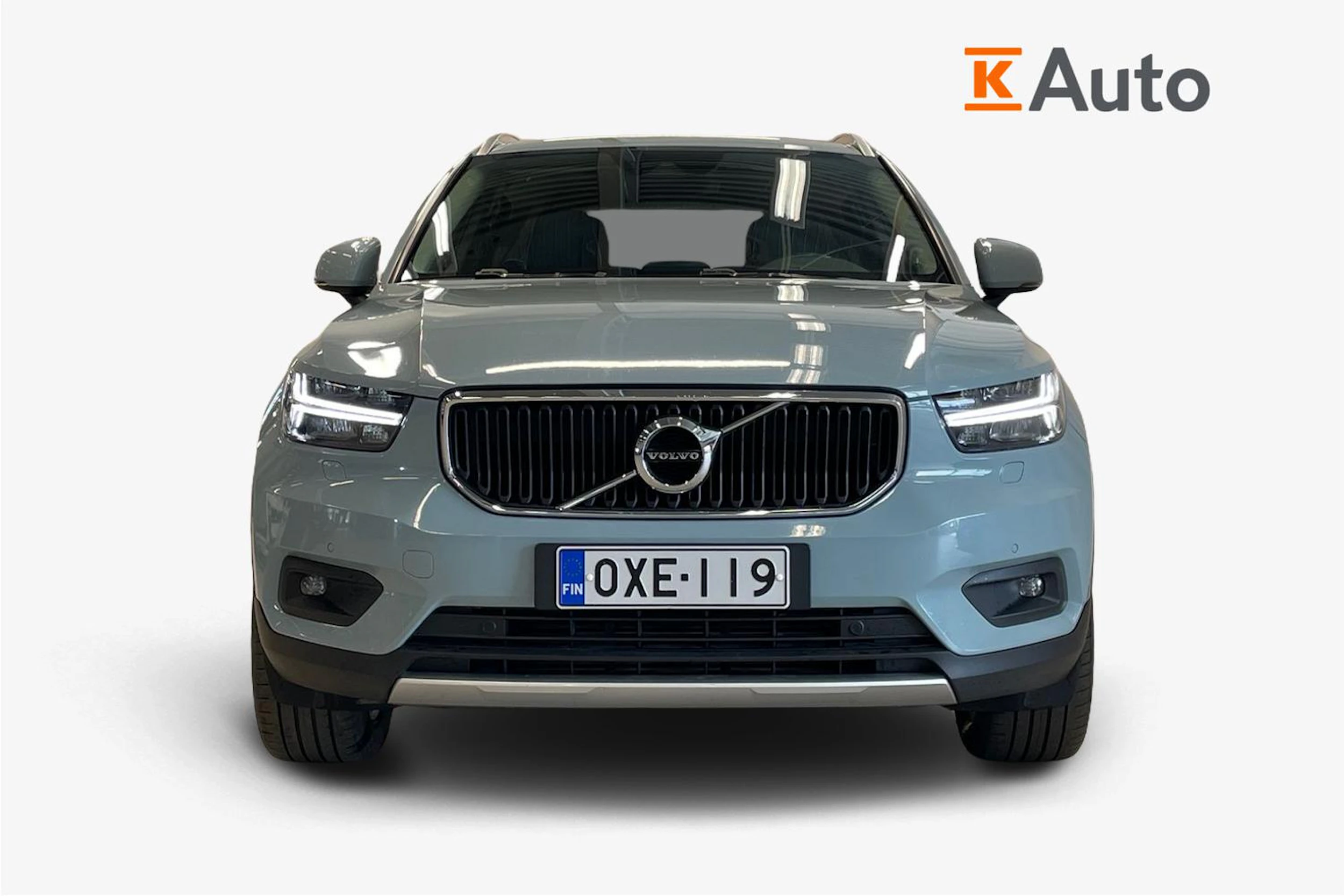 sininen Volvo XC40 2018 kuva 4.