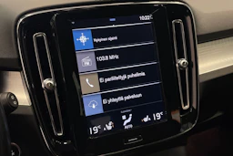 sininen Volvo XC40 2018 kuva 17.