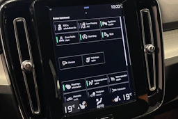sininen Volvo XC40 2018 kuva 18.