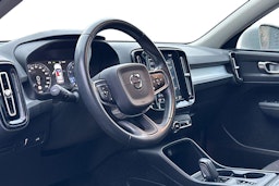 harmaa Volvo XC40 2018 kuva 3.