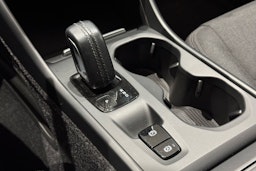 harmaa Volvo XC40 2019 kuva 26.