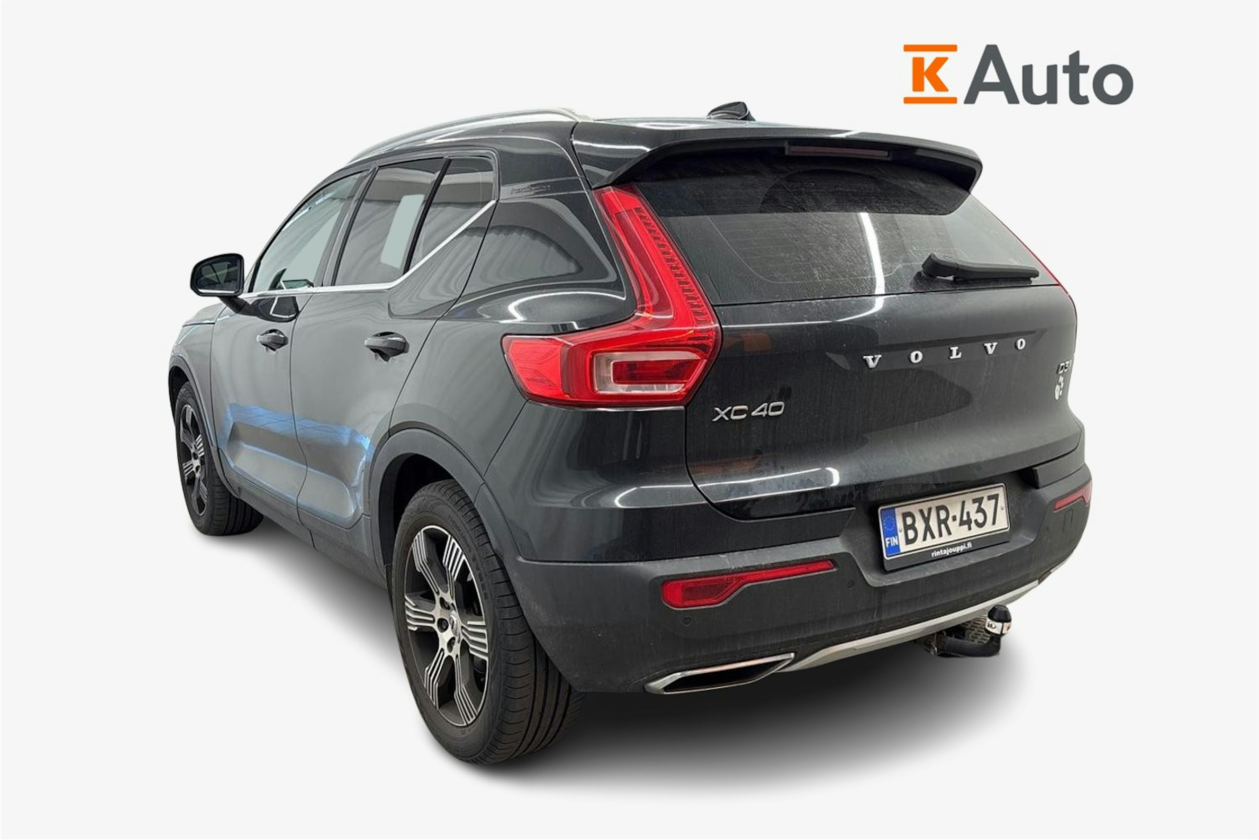 musta Volvo XC40 2019 kuva 2.