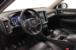 musta Volvo XC40 2019 kuva 3.