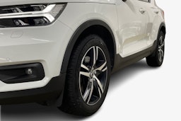Valkoinen Volvo XC40 2020 kuva 11.