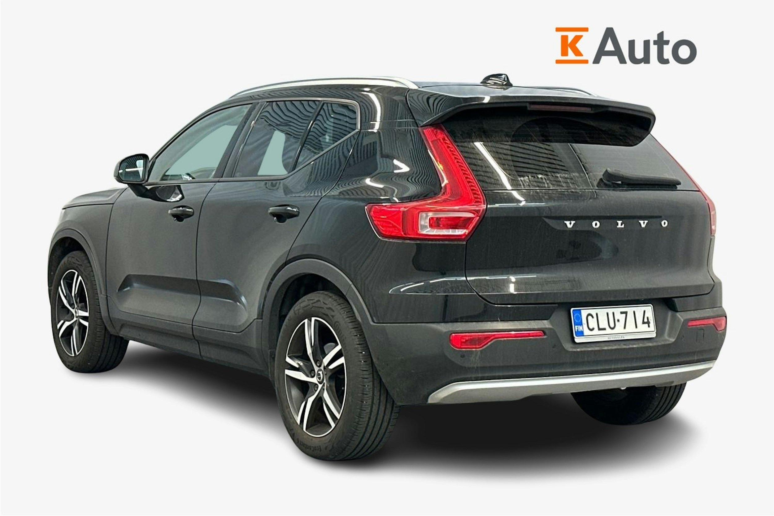 musta Volvo XC40 2019 kuva 2.