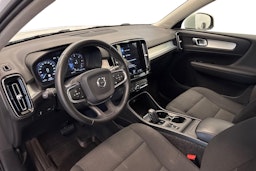 valkoinen Volvo XC40 2019 kuva 6.